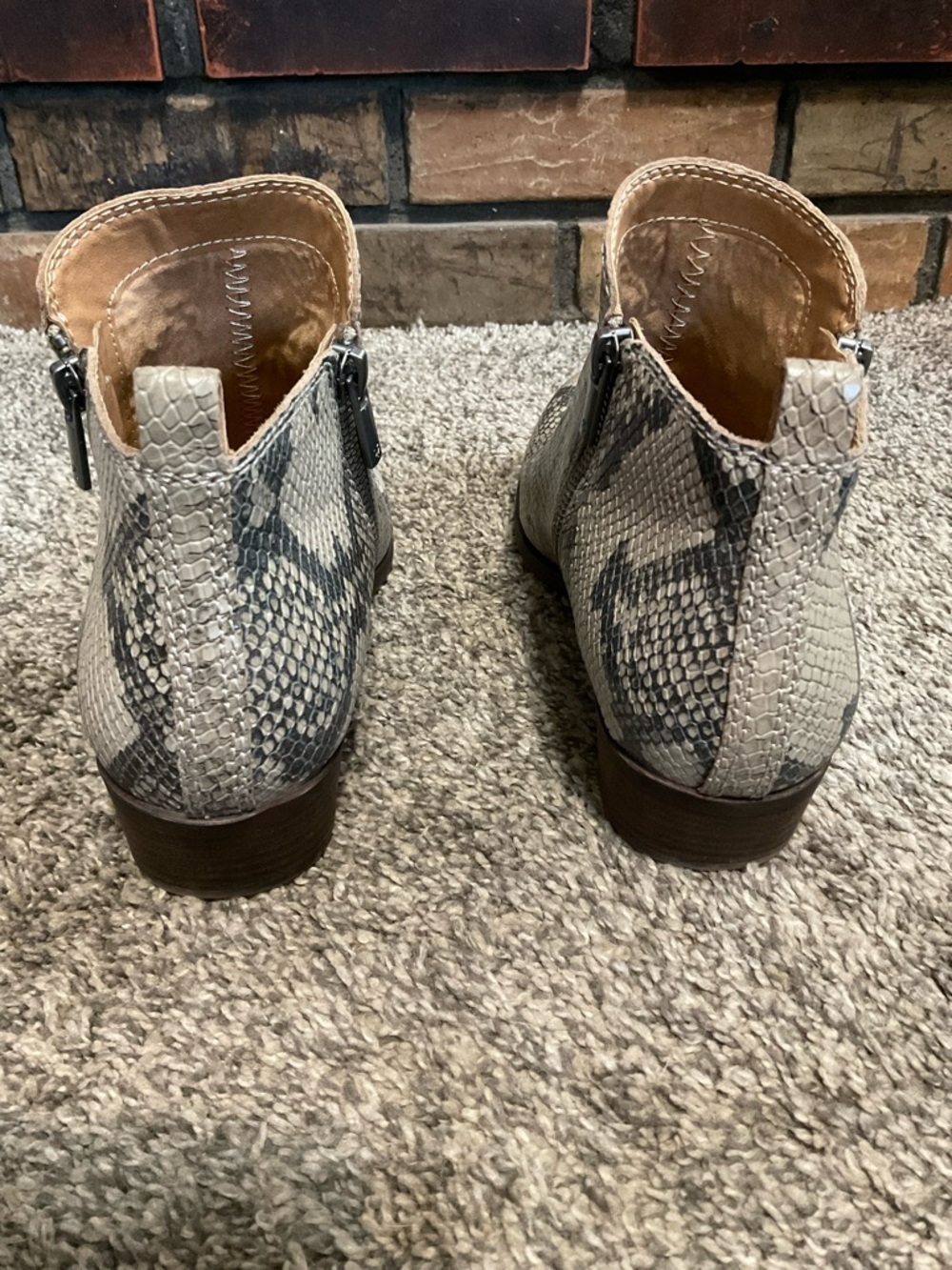 Lucky Brand Basel Snake-Print Ankle Booties in Beige and Gray 8M - Picture 3 of 8